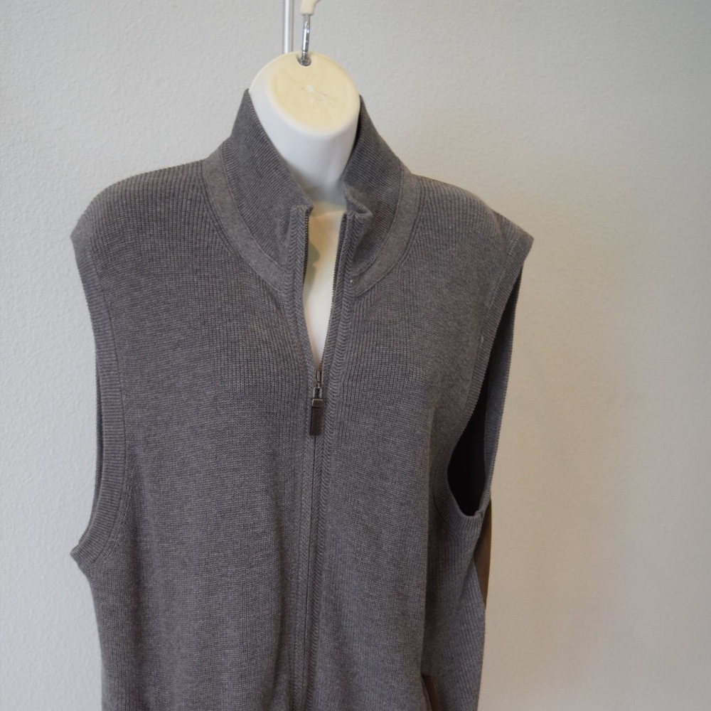 A Tasso Elba Classic Suede Sleeveless Sweater Vest